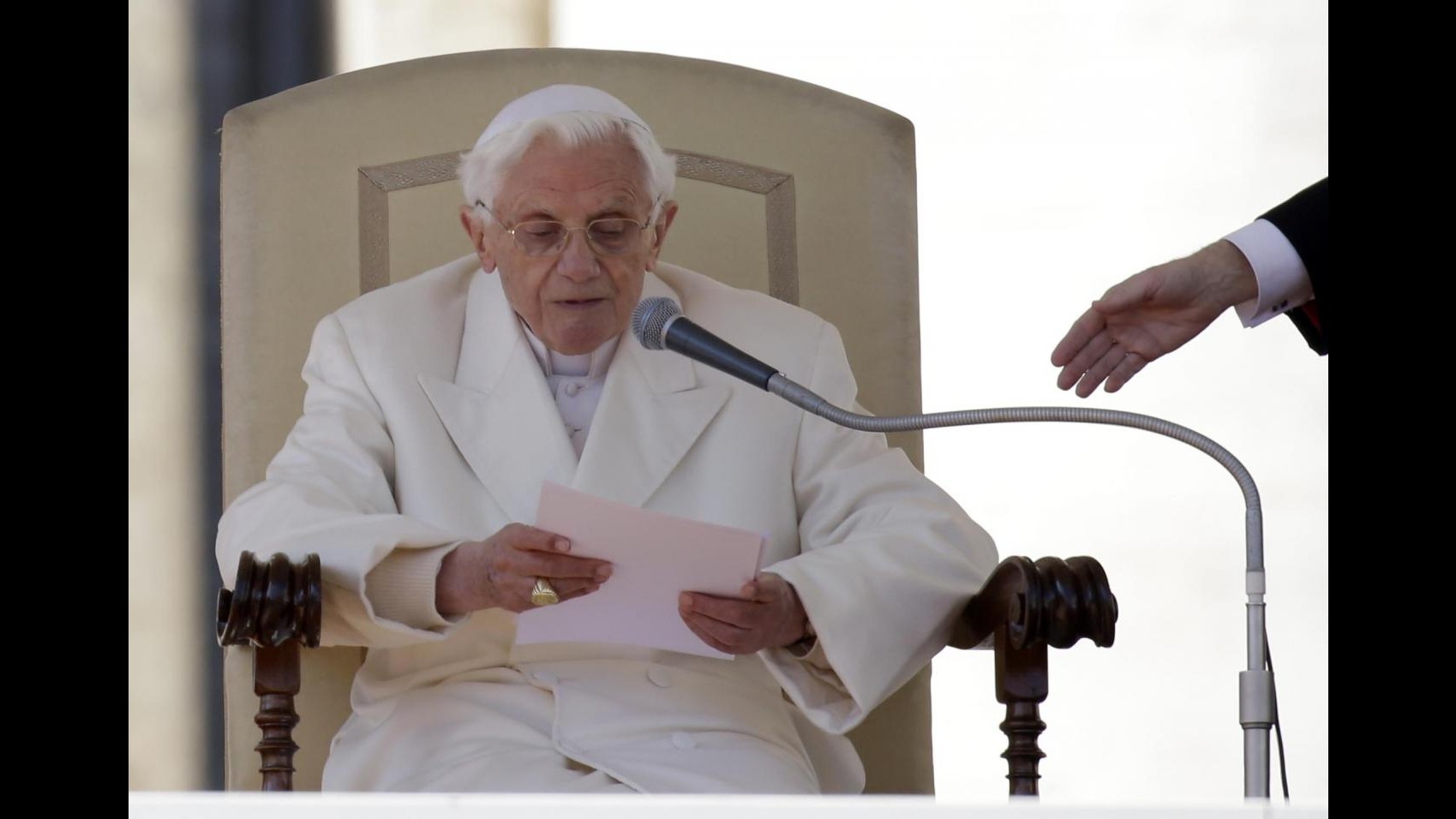 Dimissioni Papa, al via ultime 12 ore di pontificato per Benedetto XVI