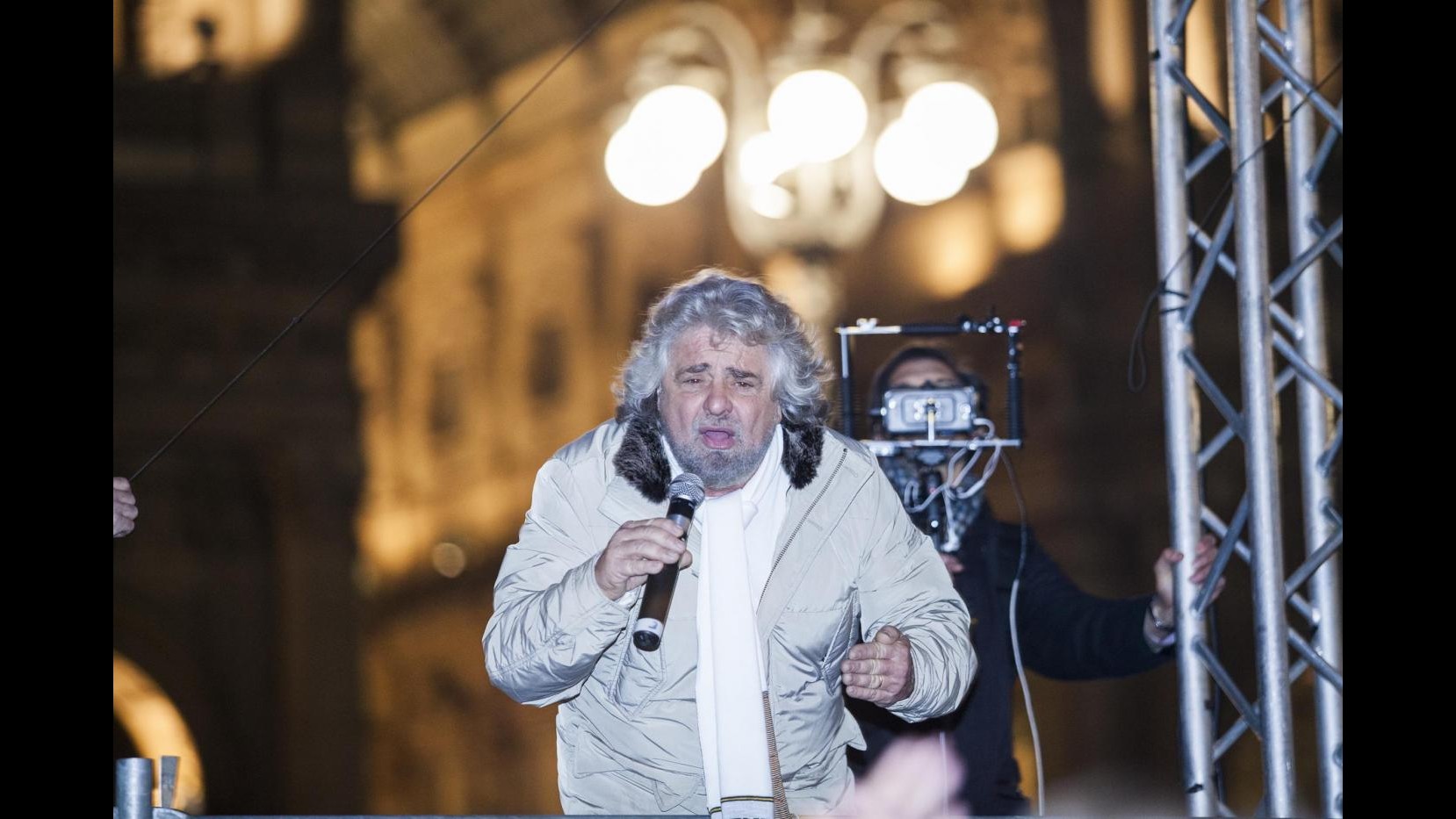 Grillo: Pdl e Pd alleati, ma tra un anno al massimo si vota ancora