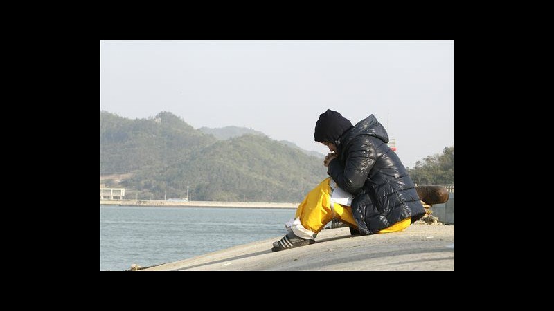 Sud Corea, naufragio traghetto: si dimette ufficiale del governo