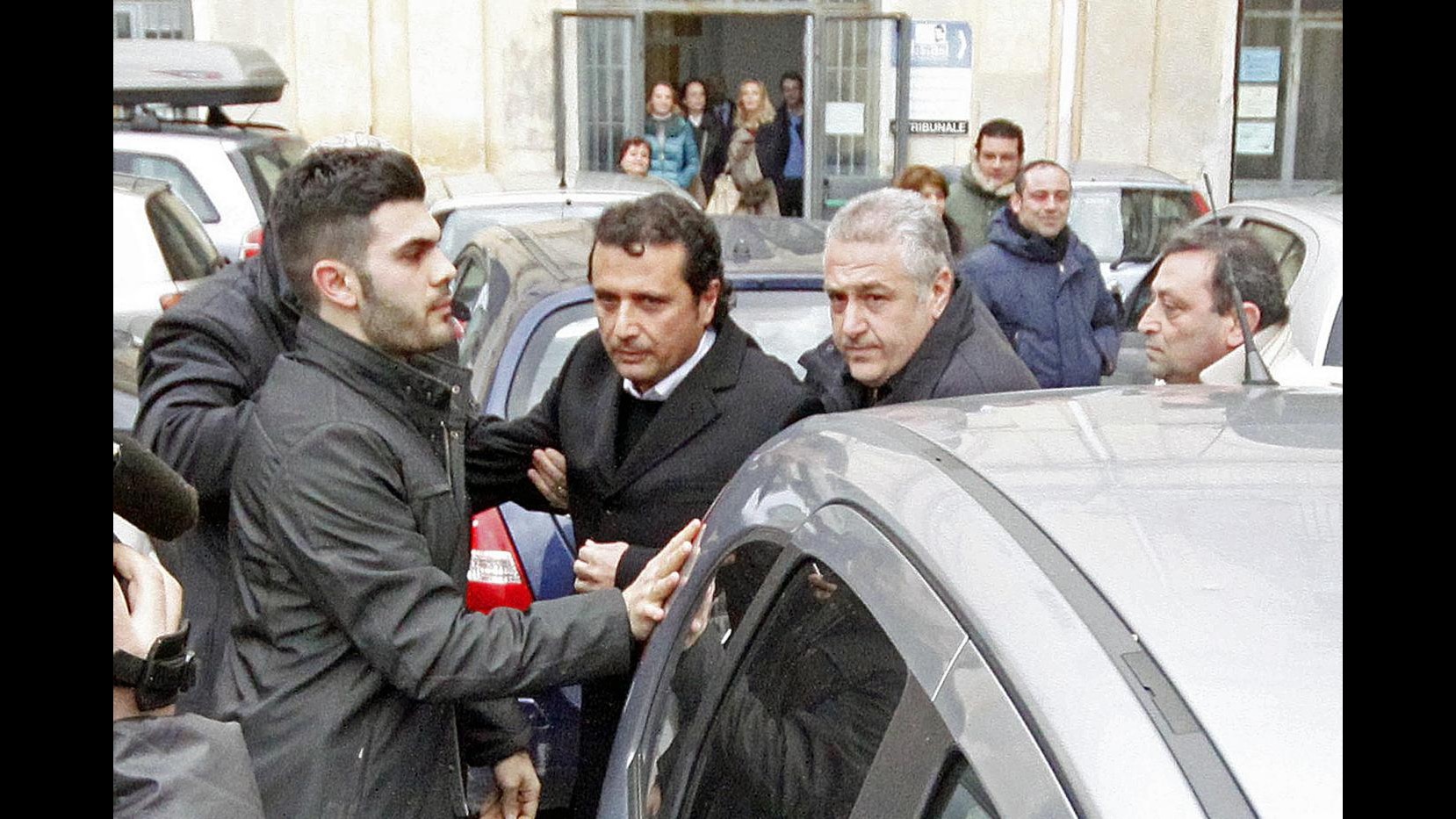 Concordia, procura chiede rinvio a giudizio per Schettino e altri 5
