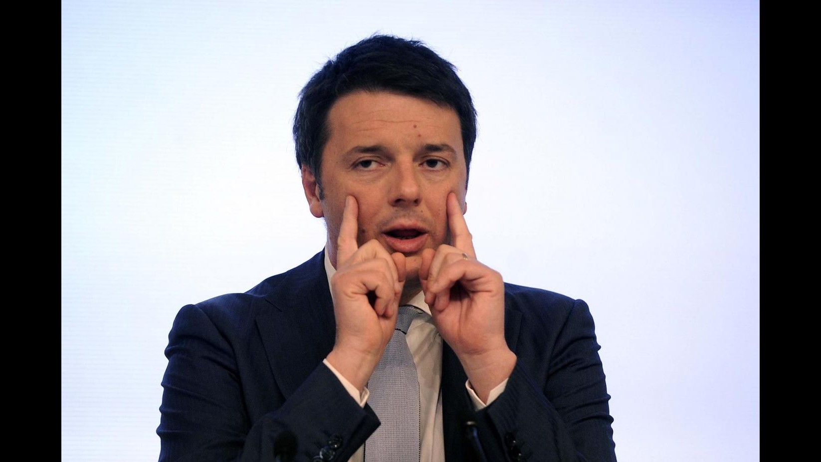 Renzi: Ora aiuti alle famiglie, il governo durerà fino al 2018