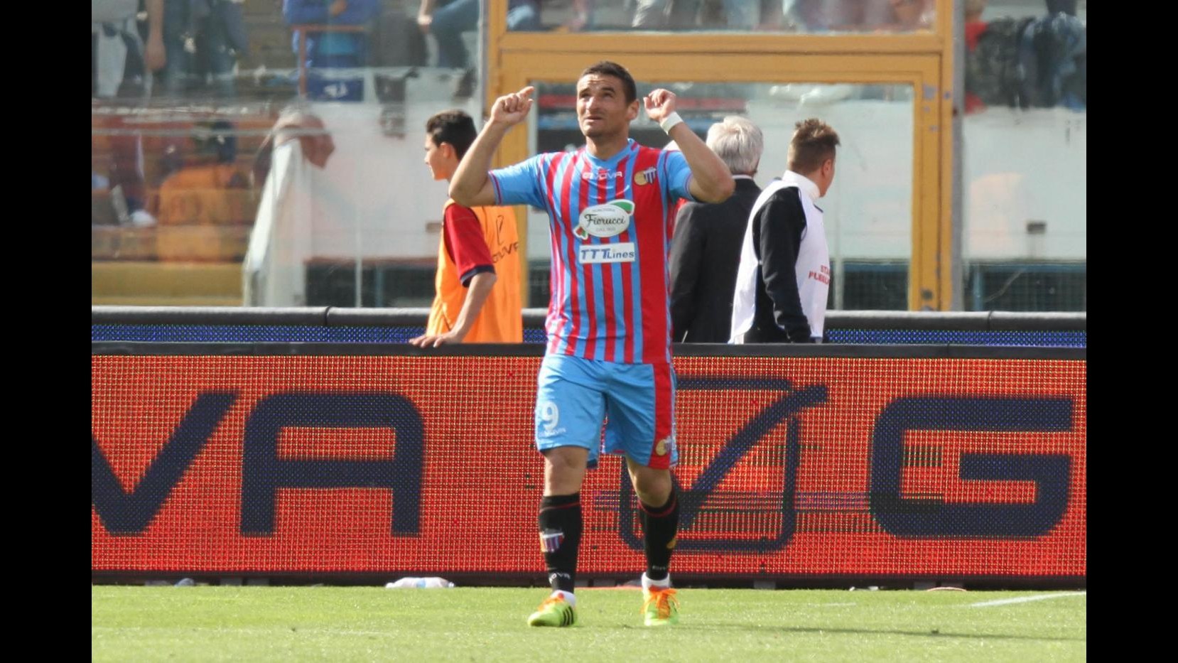 Serie A, Catania ancora vivo: Leto e Bergessio stendono la Samp, non basta super Okaka