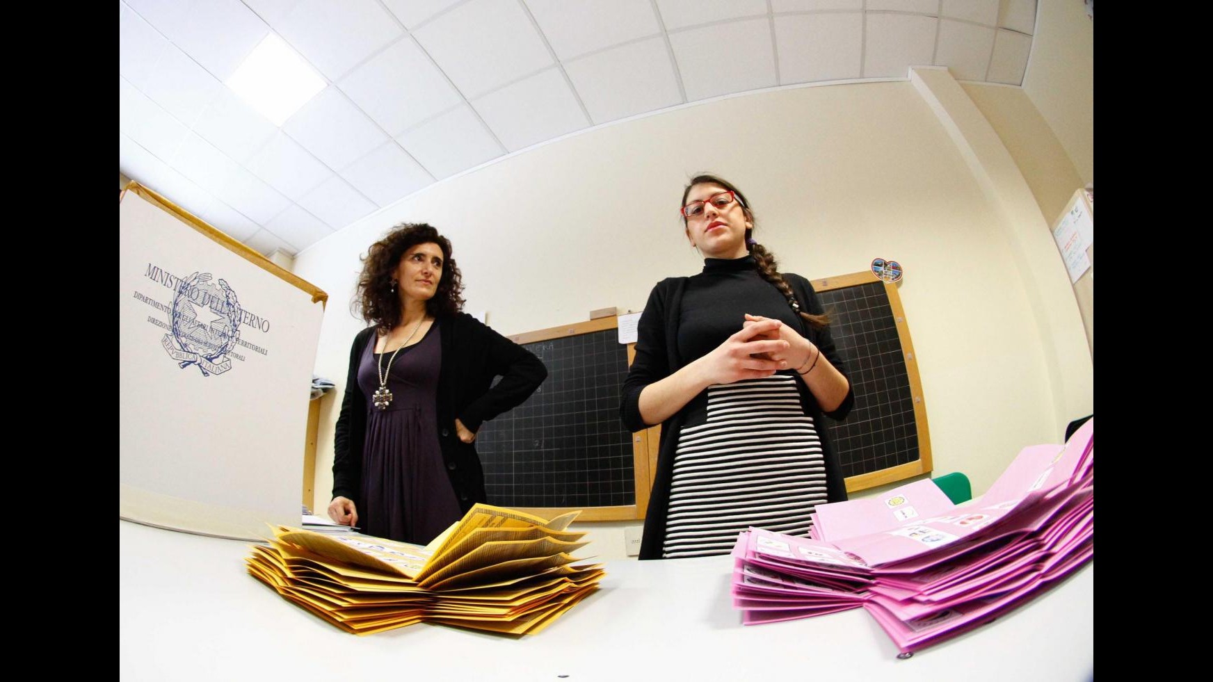Elezioni, dato definitivo alle 22: affluenza 55.17%, calo del 7.38%