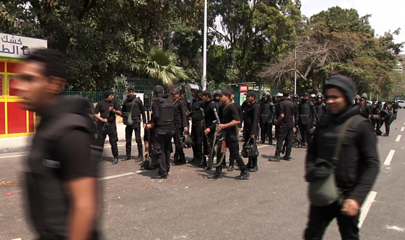 Egitto, bomba esplode in piazza al Cairo: ucciso un poliziotto