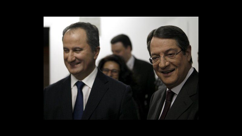 Cipro alle urne per ballottaggio presidenziali: favorito Anastasiades