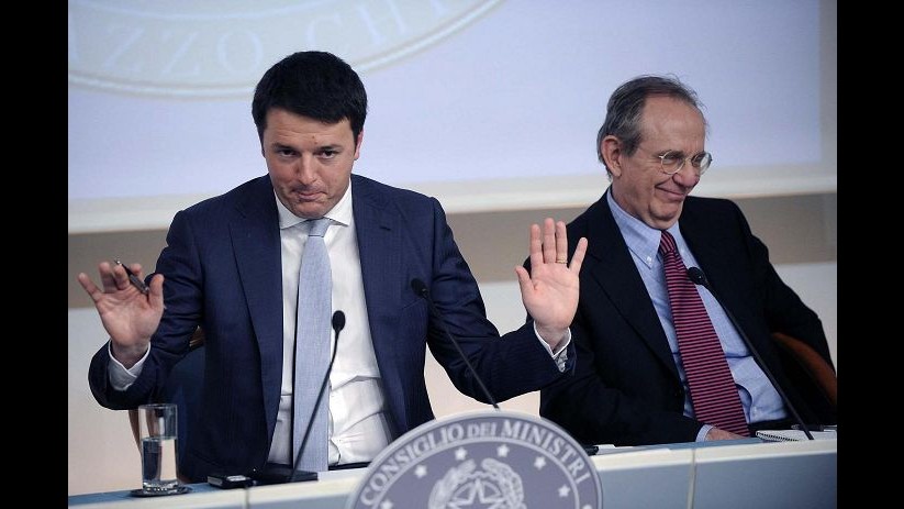 La rivoluzione targata Renzi in 10 tweet: da auto blu a 80 euro