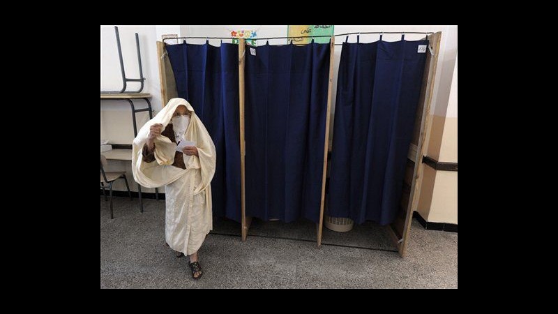 Algeria, Bouteflika vince elezioni con 81% voti