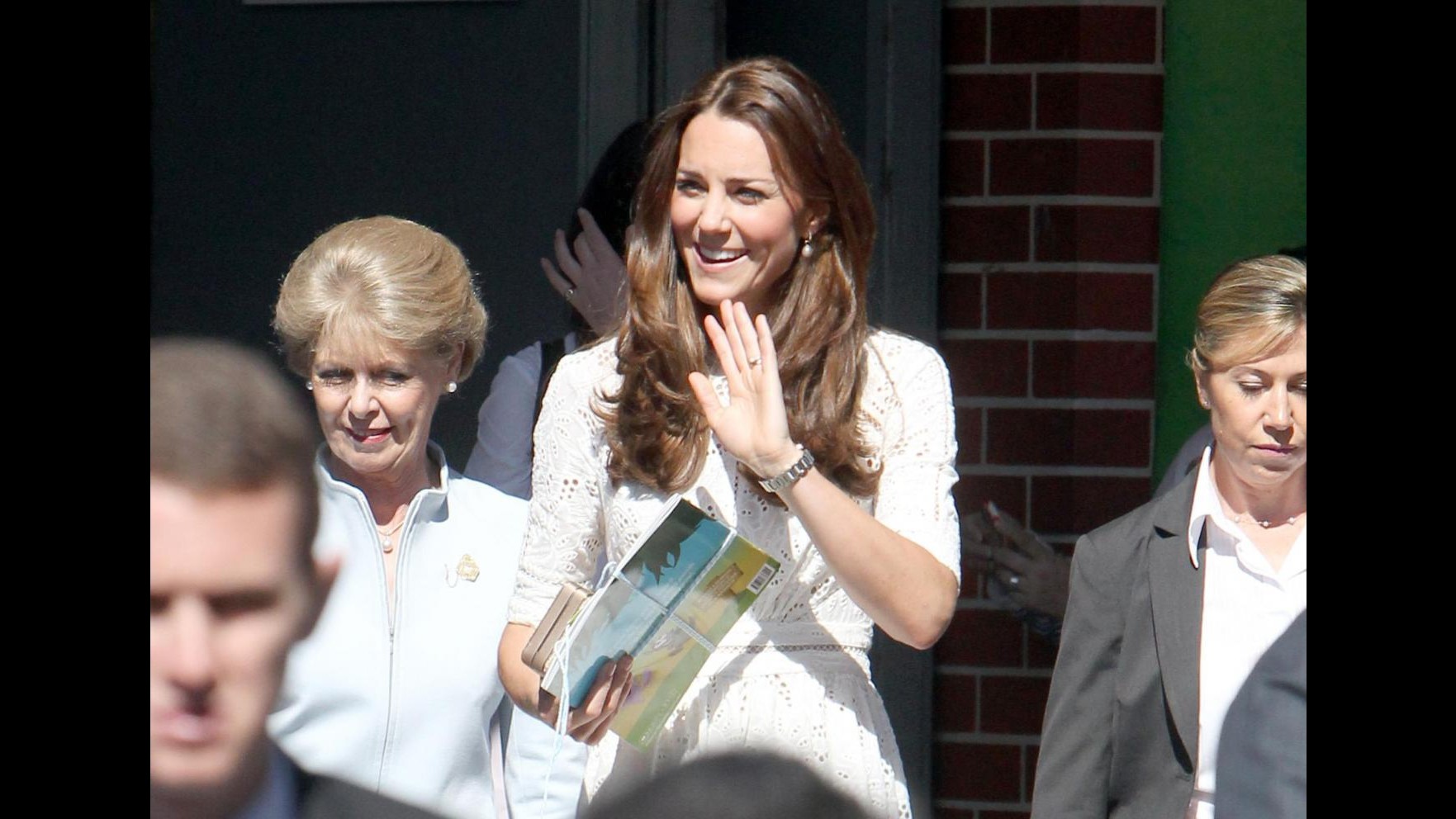 Australia, William e Kate a fiera di Pasqua e in spiaggia a Sydney