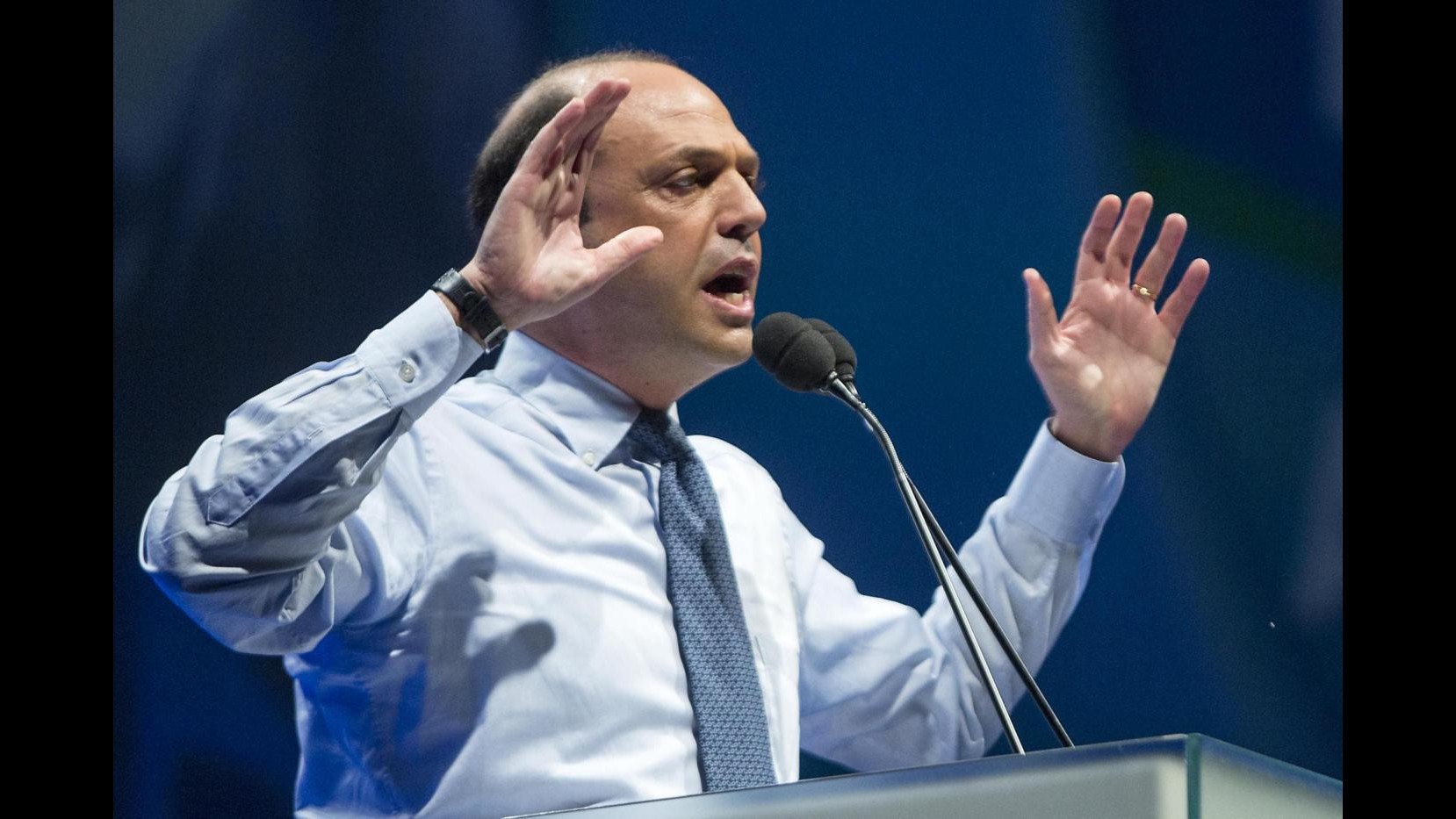 Cortei Roma, Alfano: Stop a violenze o vietiamo centro città ai manifestanti