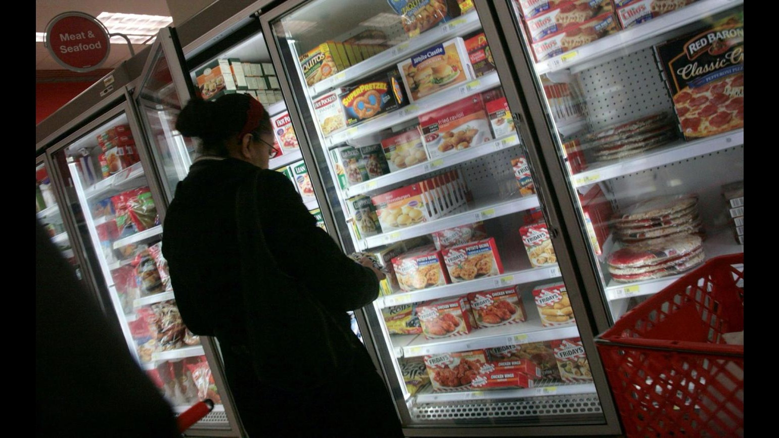 Operazione ‘Pulizie di Pasqua’: i Nas sequestrano 360 tonnellate di cibo