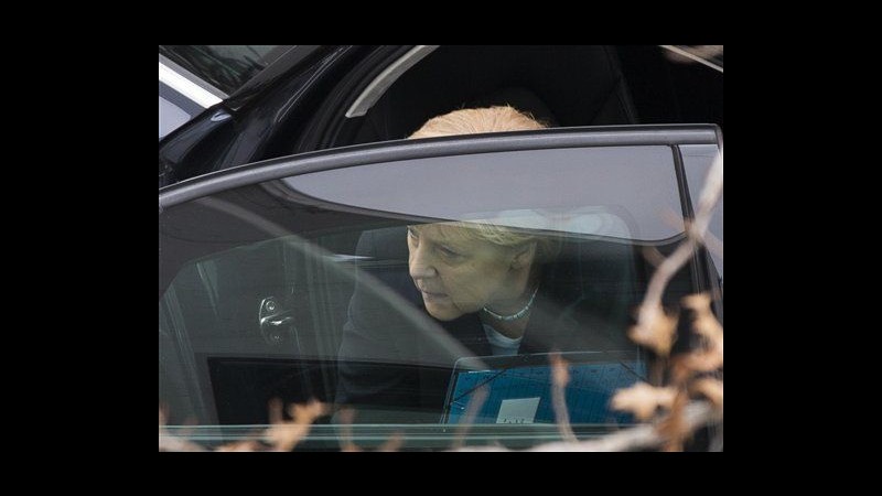 Cipro, Merkel: Vogliamo soluzione, ma sgonfiare bolla banche