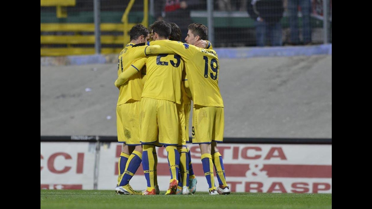 Serie B: pari Sassuolo e Livorno, vincono Verona ed Empoli