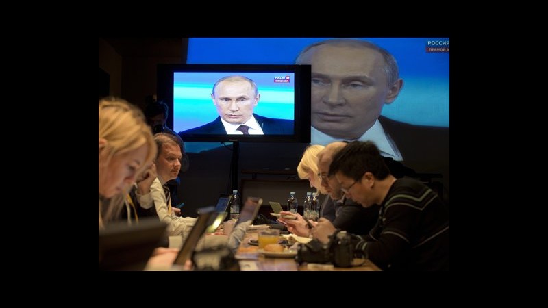 Ucraina, Putin: Spero di non dover inviare le truppe