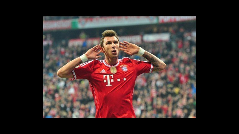 Coppa di Germania, Bayern Monaco in finale contro il Borussia Dortmund: Kaiserslautern travolto 5-1