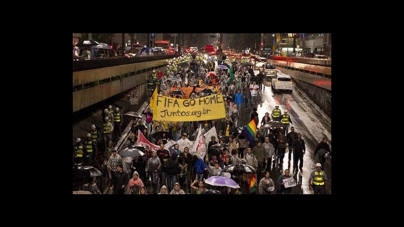 Mondiali 2014, scontri in proteste a San Paolo: 54 arresti