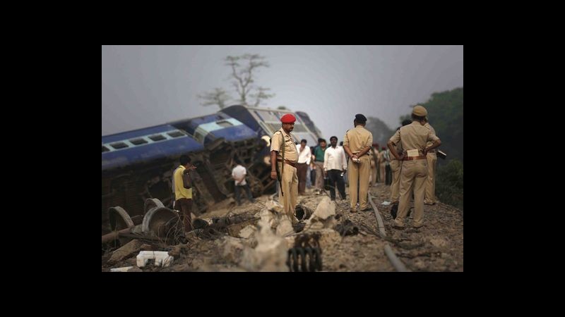 India, deraglia treno passeggeri in Stato di Assam: 42 feriti