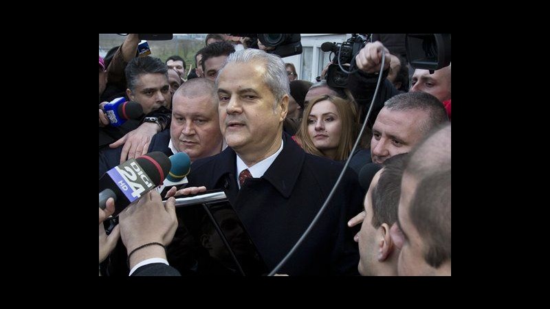 Romania, dopo un terzo della pena scarcerato ex premier Adrian Nastase
