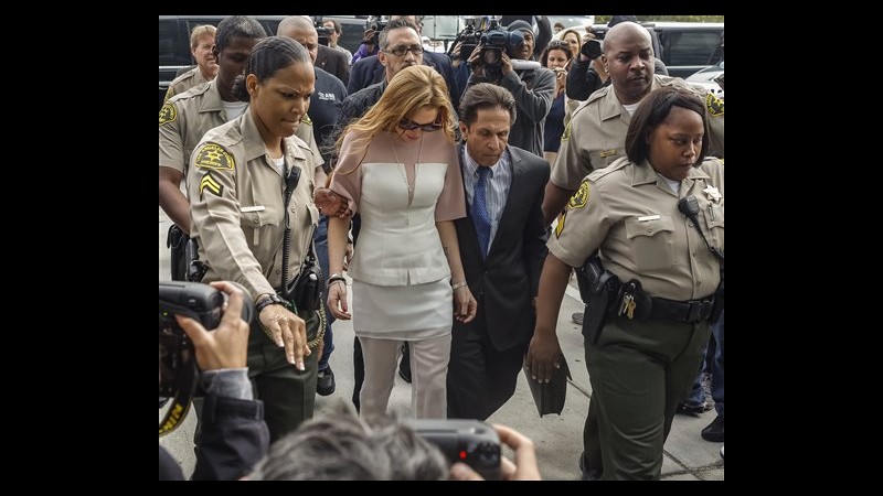 Lindsay Lohan accetta patteggiamento per incidente stradale di giugno