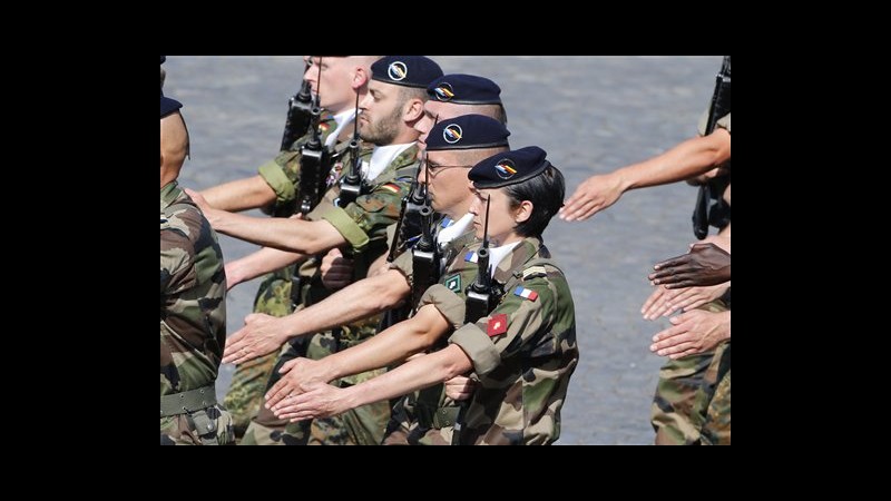Francia annuncia piano contro abusi sessuali nell’esercito