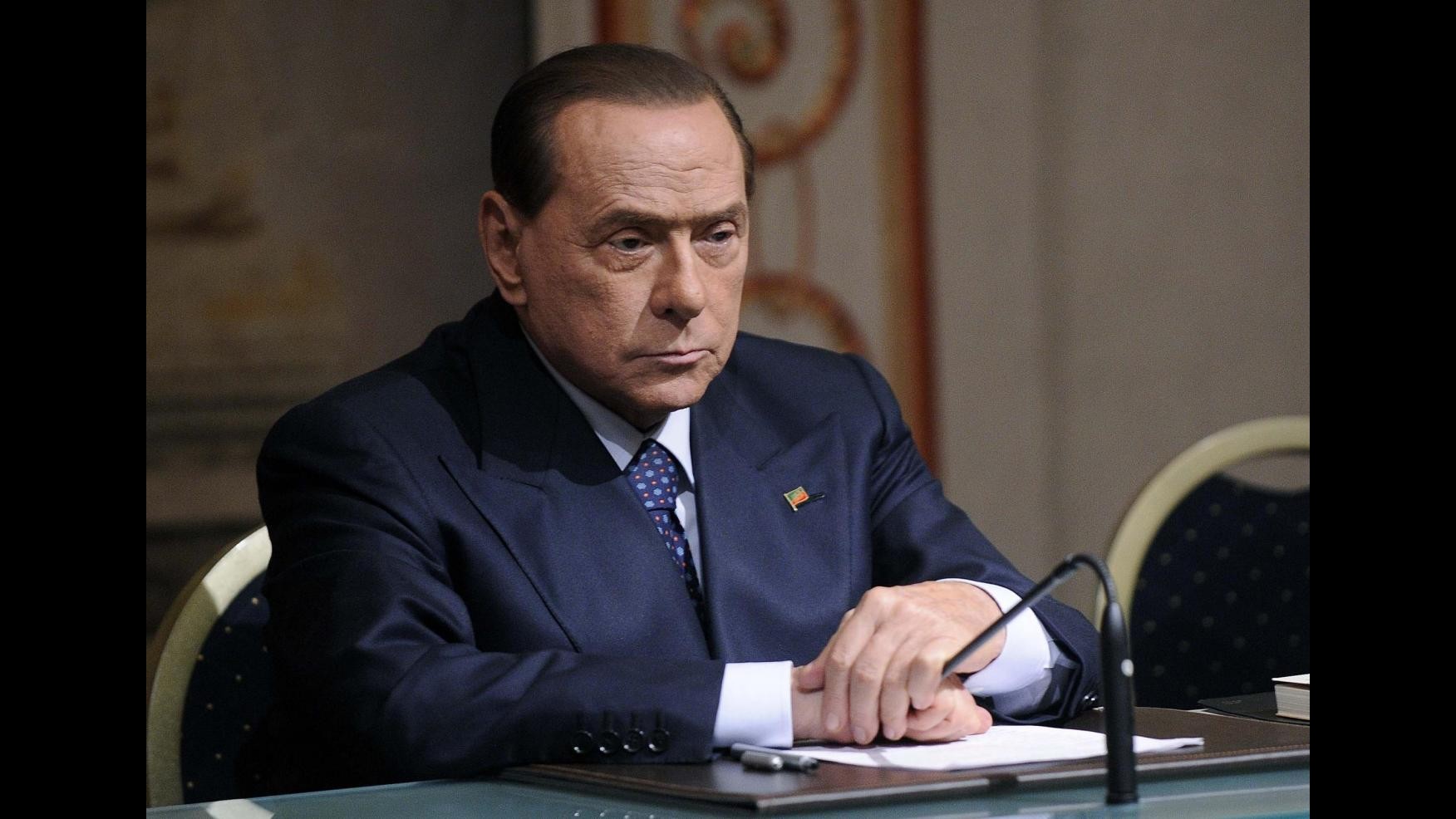 Berlusconi, Sacra Famiglia: Siamo aperti a chiunque