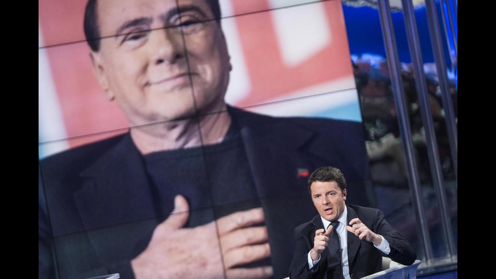 Riforme, Berlusconi stasera a palazzo Chigi da Renzi: incontro durato due ore