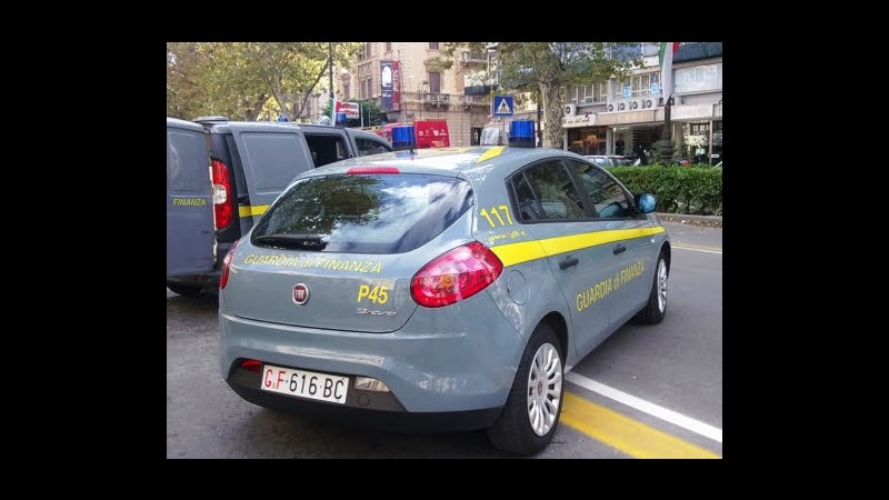 Mantova, rapina automobilisti spacciandosi per finanziere: arrestato