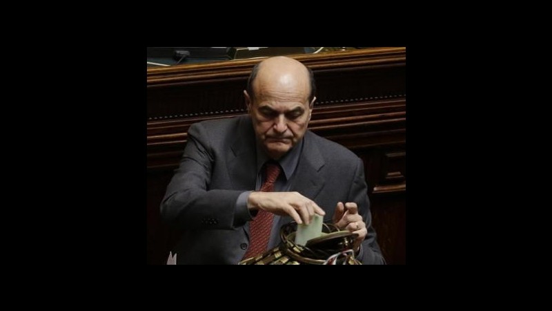 Bersani: Disponibile a sospendere erogazione finanziamenti partiti