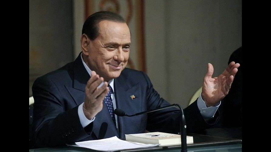 Redditi dei politici, Berlusconi resta il più ricco: nel 2013 dichiara 4,5 milioni