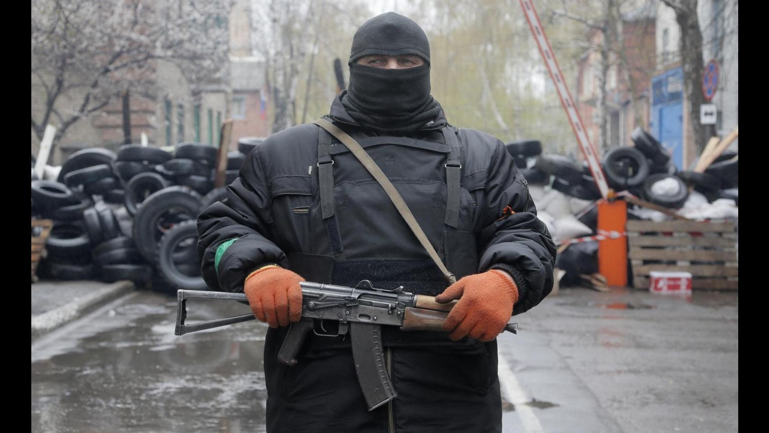 Ucraina, governatore Donetsk: operazione antiterrorismo. Kiev: Possibile referendum