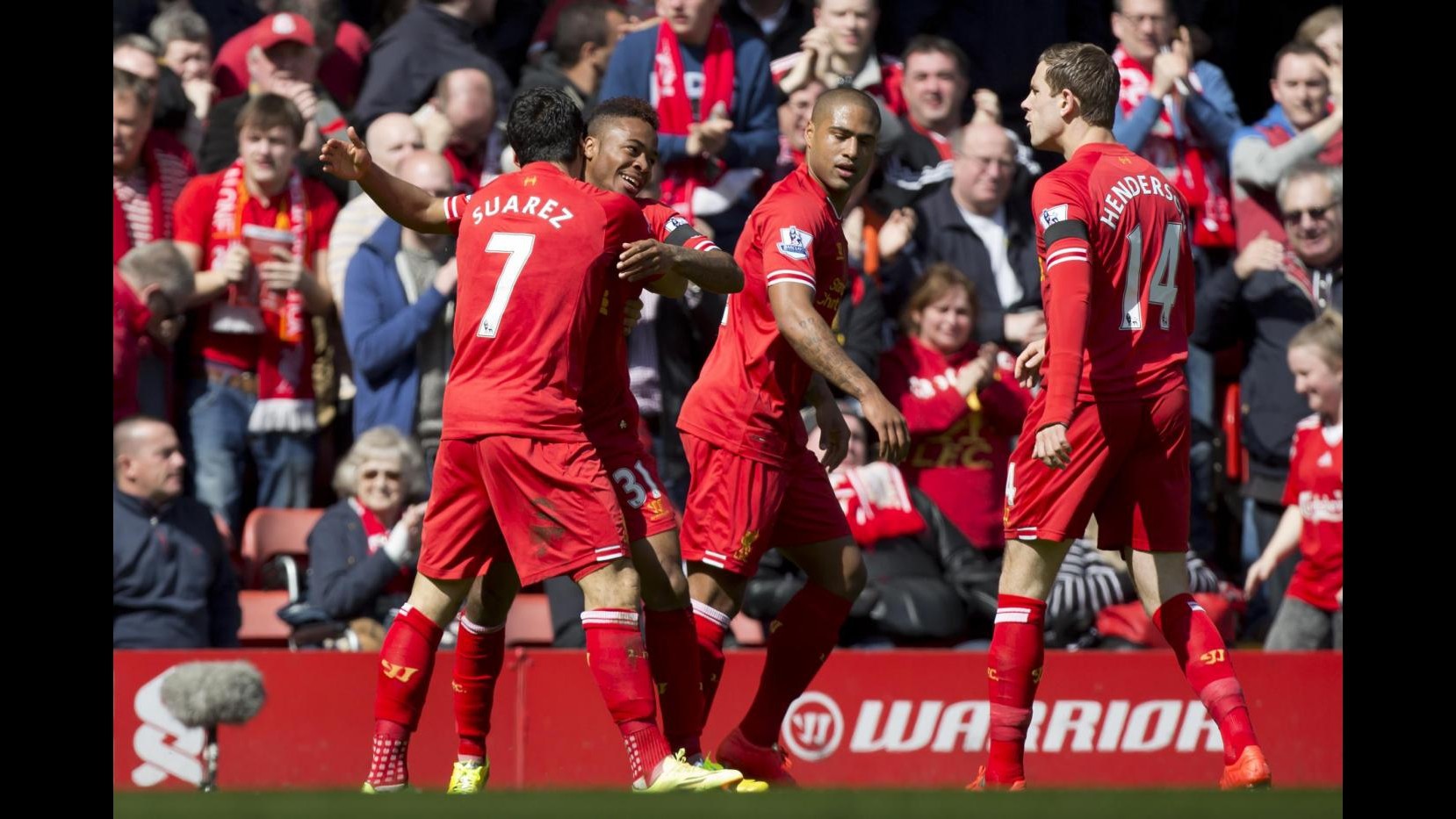 Premier League: Liverpool mantiene la vetta, 3-2 al City. Chelsea espugna Swansea