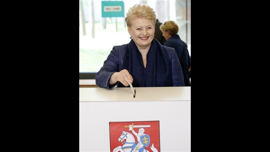 Lituania, in corso presidenziali: prevista riconferma di Grybauskaite