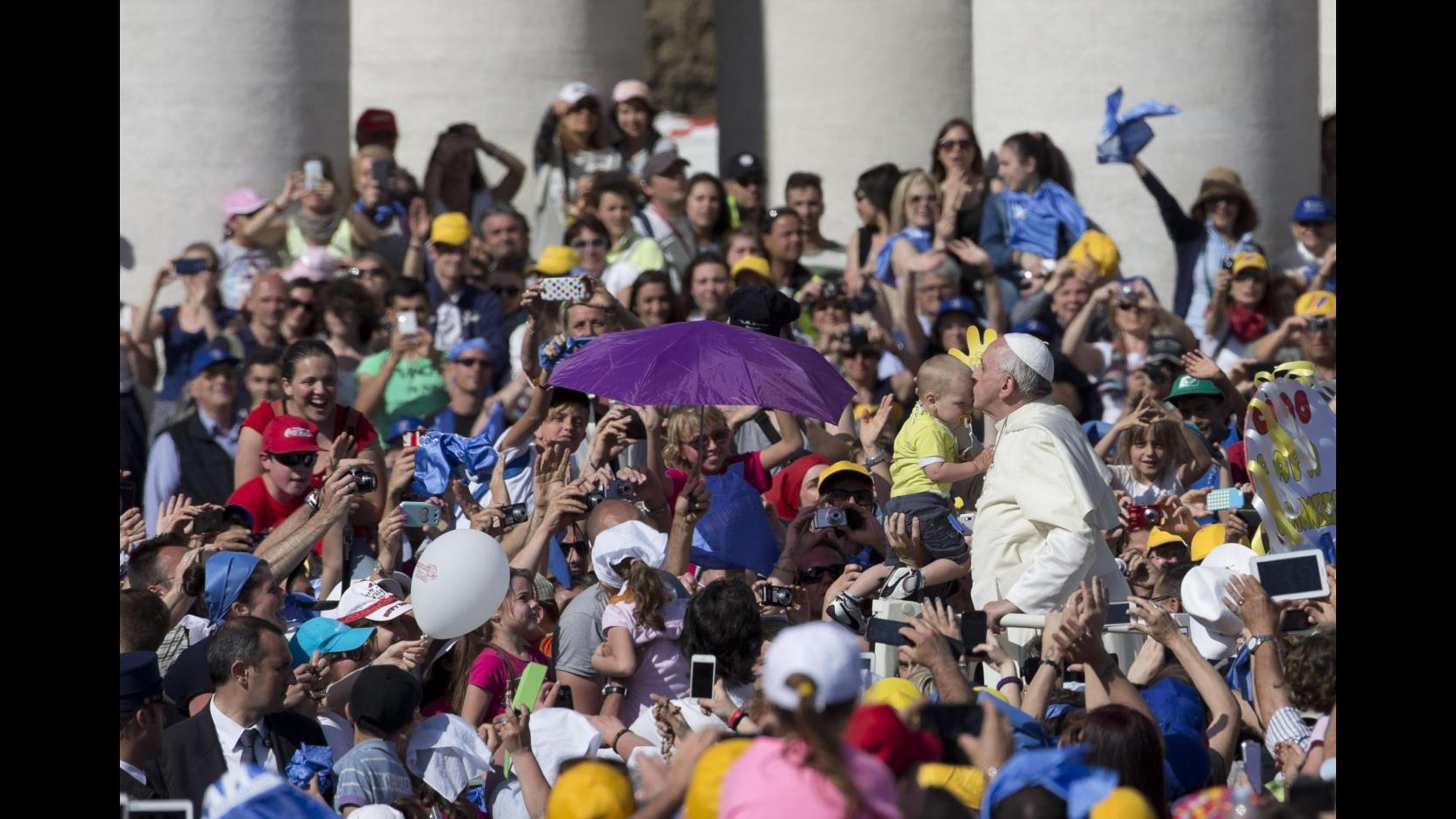 Nigeria, appello del Papa e di Michelle Obama per le ragazze rapite