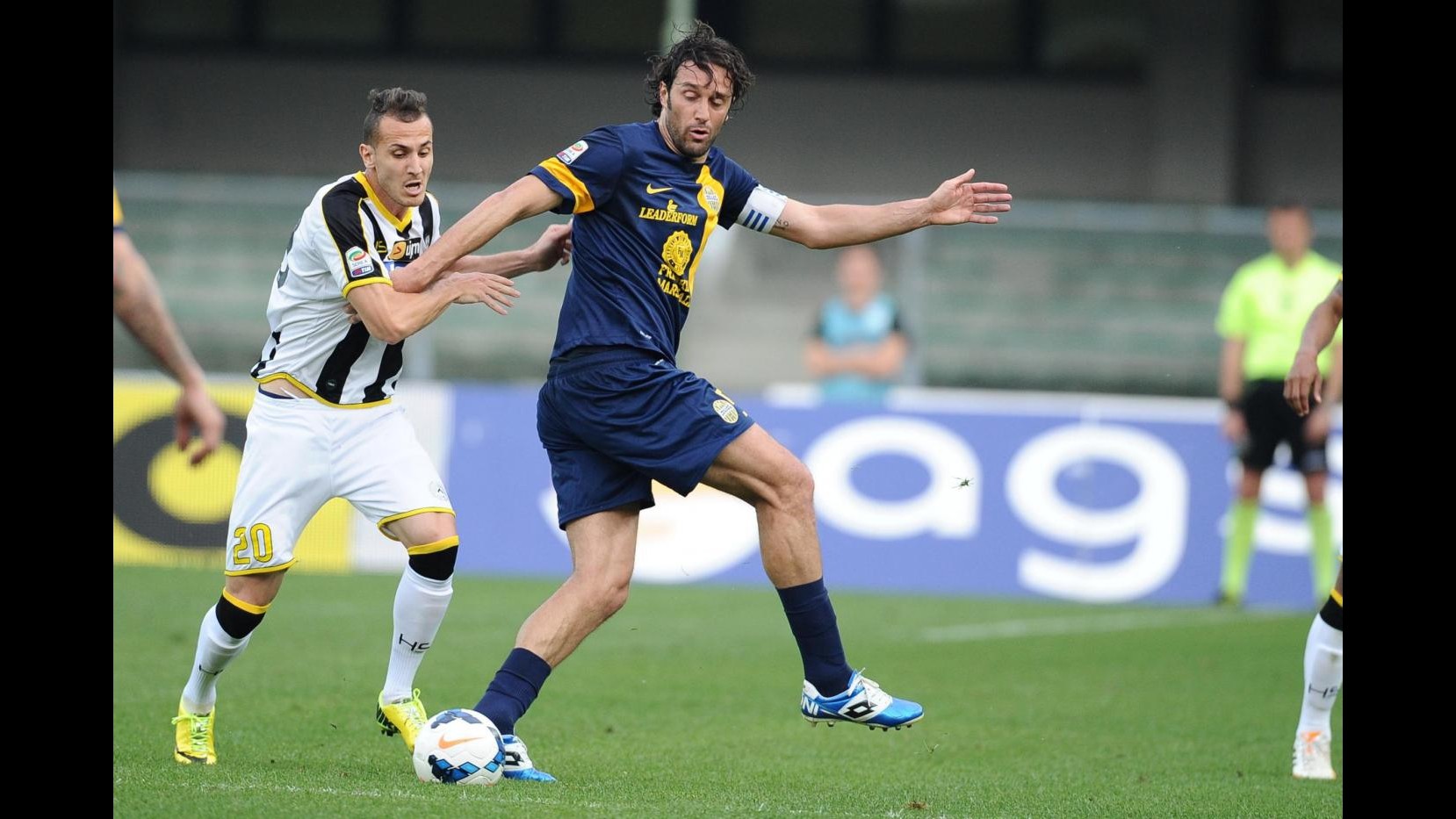 Serie A, Verona saluta l’Europa: solo 2-2 in casa con l’Udinese, botta e risposta Toni-Di Natale