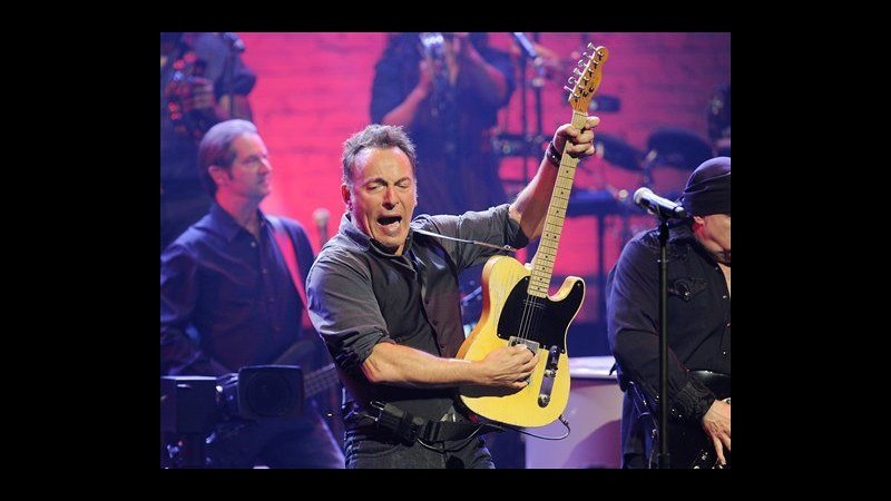 Bruce Springsteen dà via a tour in Australia, dove è amato da politici