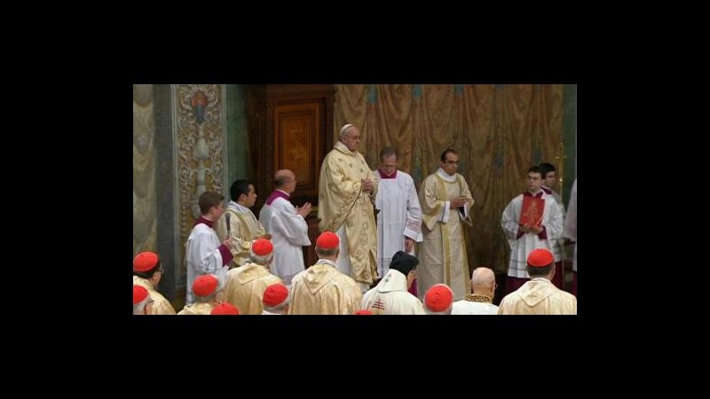 Papa: Attenzione a mondanità demonio anche tra preti e vescovi