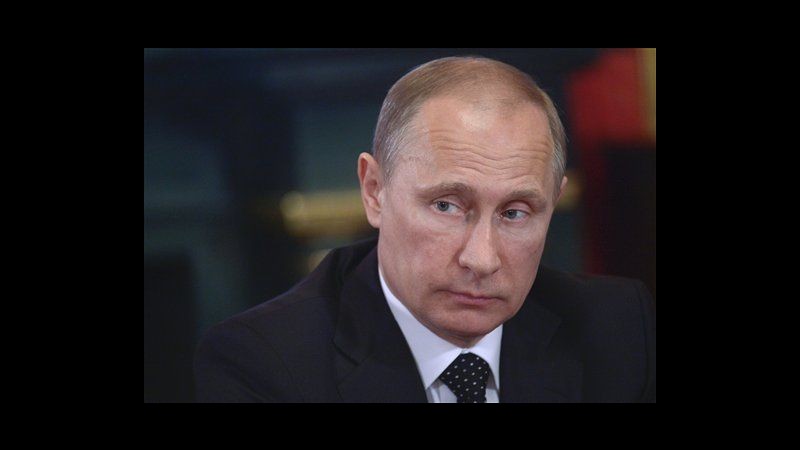 Ucraina, Putin parteciperà a celebrazioni sbarco in Normandia