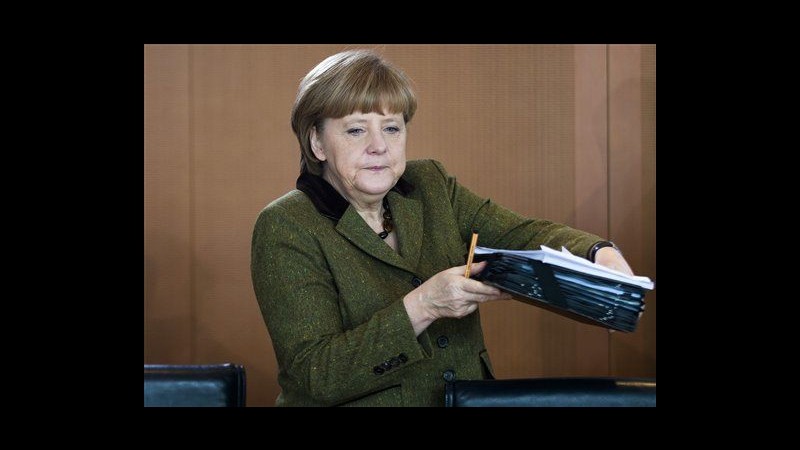 Germania, governo approva piano bilancio: no nuovi prestiti nel 2015