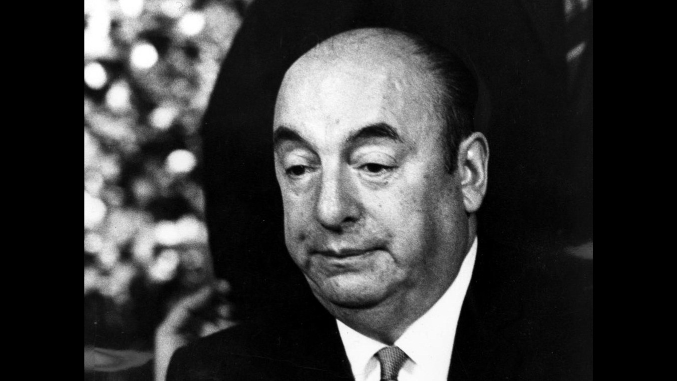 Cile, resti Neruda esumati l’8 aprile: indagine su sospetto omicidio