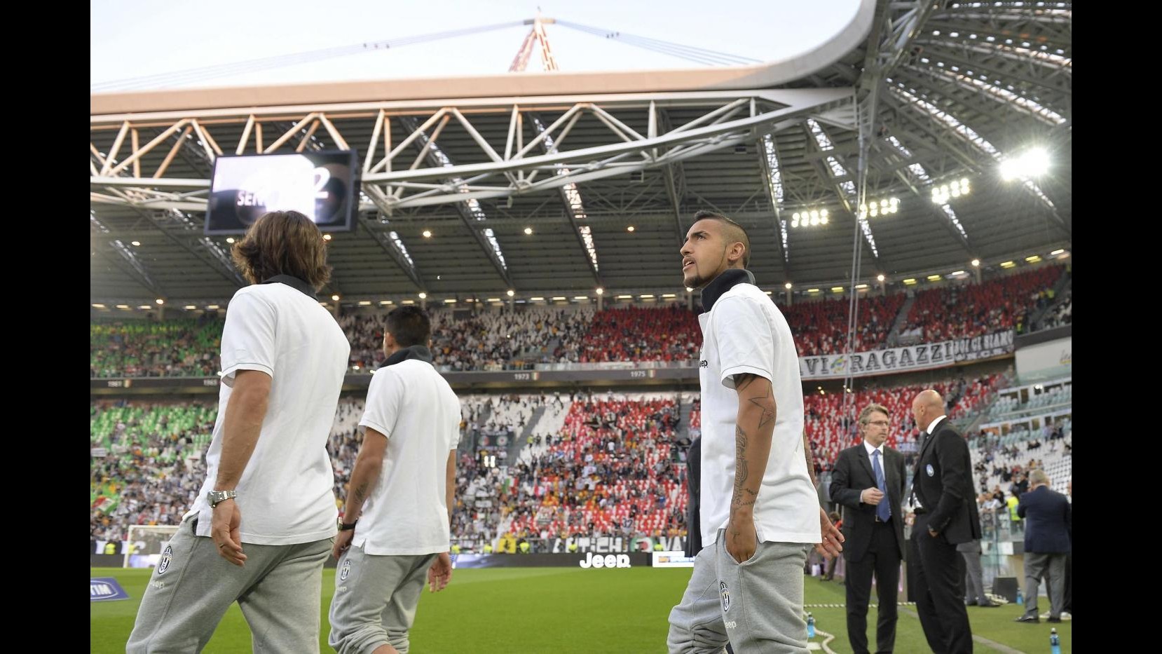 Juventus, Vidal operato al menisco a Barcellona. Domani il rientro a Torino