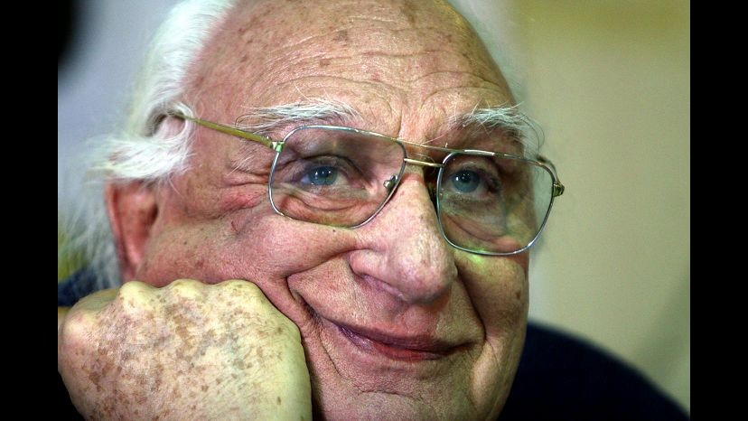 Pannella dimesso da clinica, continua sciopero fame e sete