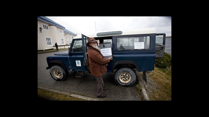 Falkland-Malvinas, isolani festeggiano referendum, Argentina non ci sta