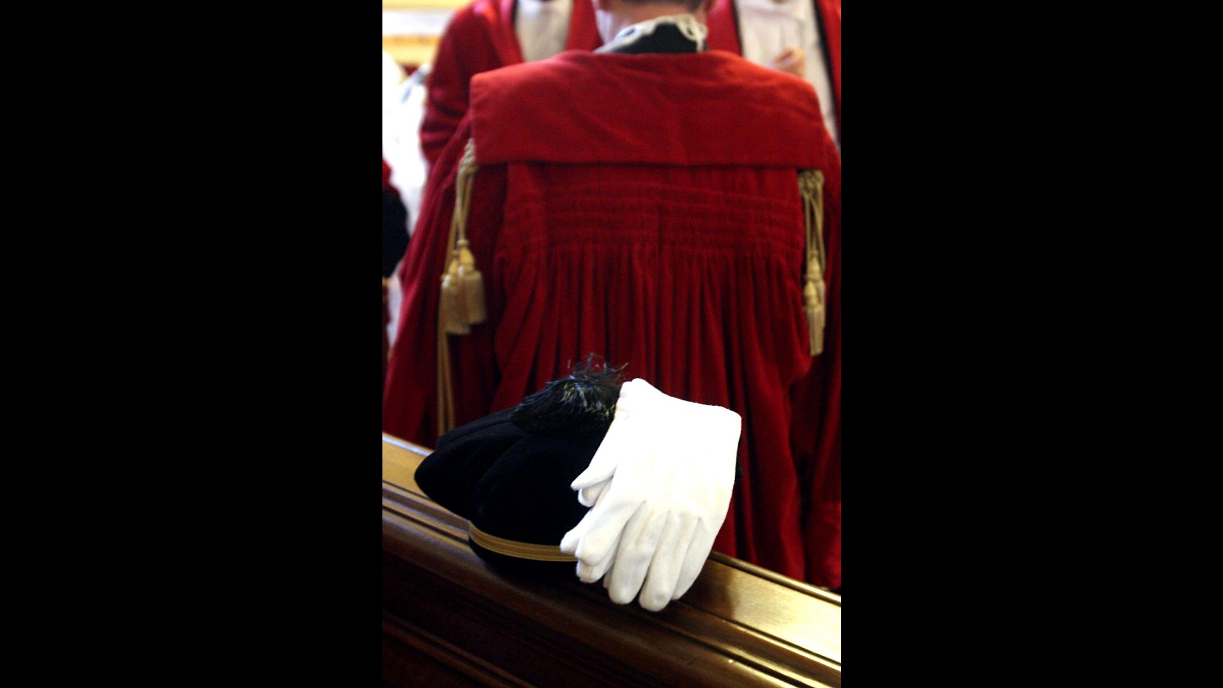 Anm: Con blitz Pdl a tribunale in discussione indipendenza toghe