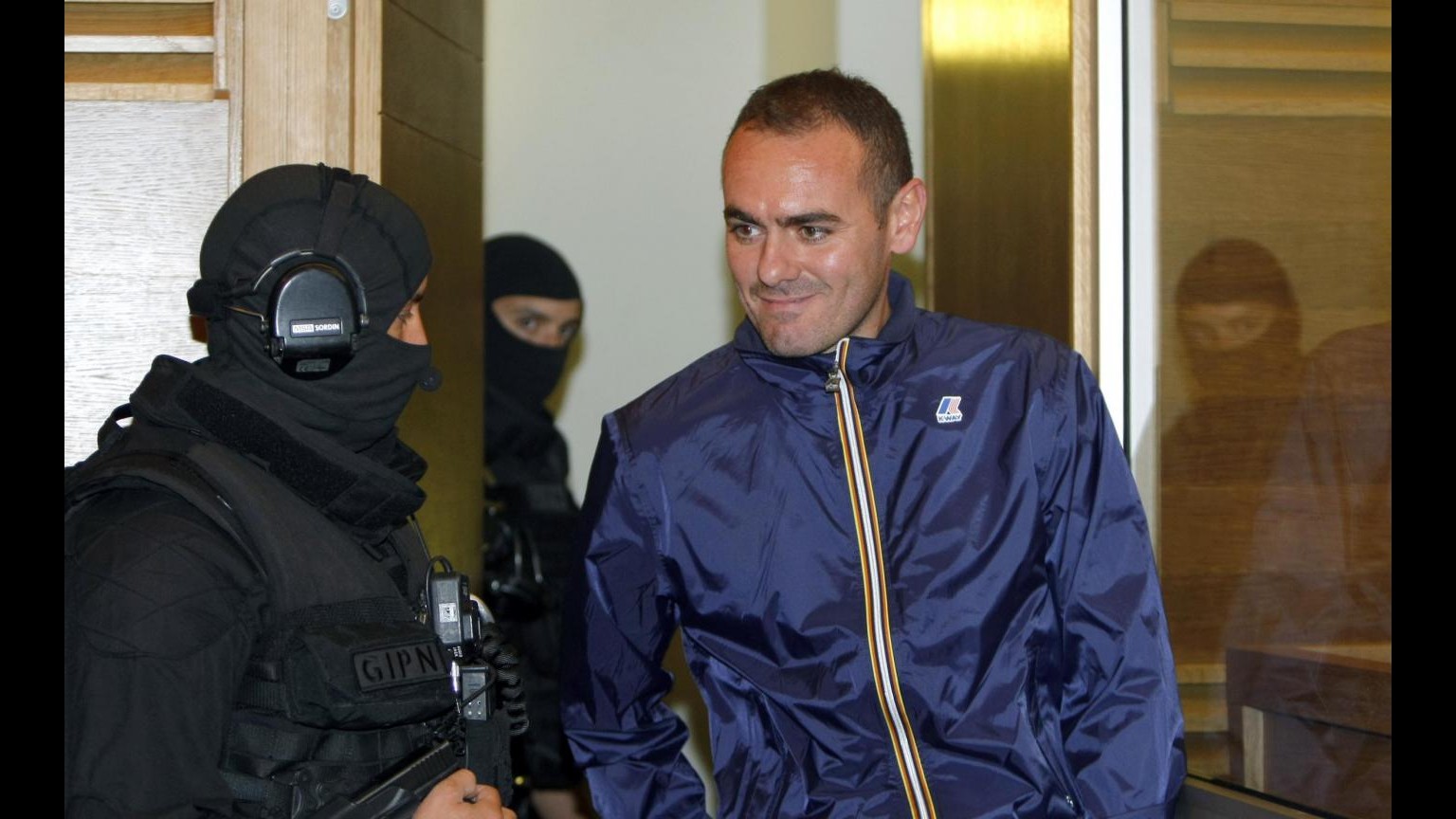 Napoli, estradato dalla Francia boss Lo Russo: dovrà scontare 20 anni