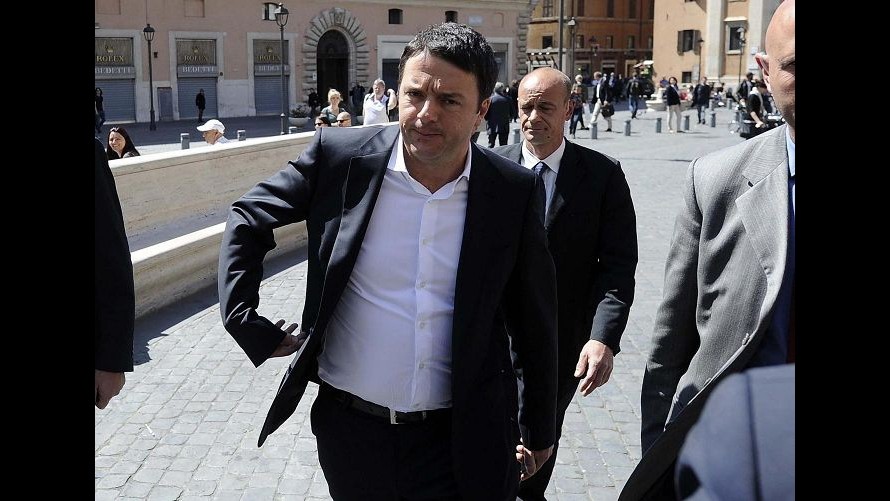 Renzi ai sindacati: La musica è cambiata non aspetteremo ancora