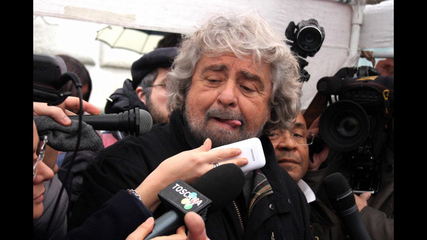 Via all’incontro tra Pd e grillini al Senato, via alla trattativa