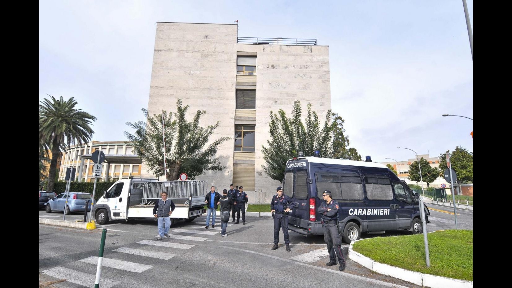 Spari Coppa Italia, tifoso operato d’urgenza. La madre: Rischia ancora la vita