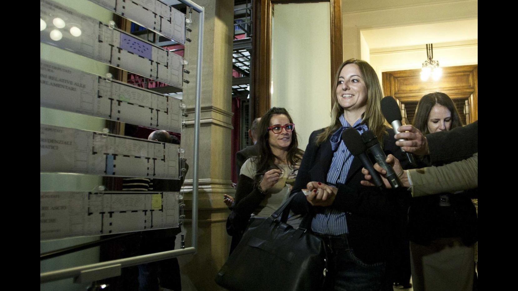 M5S, eletti grillini entrano in Parlamento: Lasciateci in pace