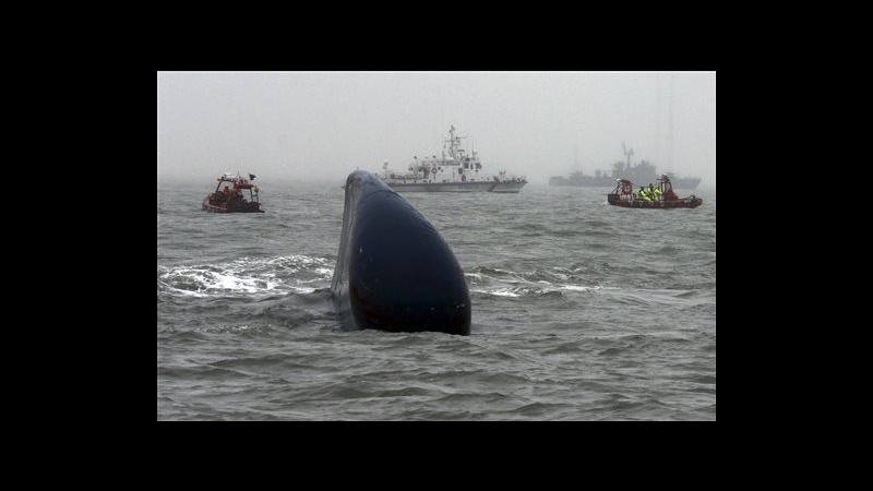 Sud Corea, muore sub civile durante ricerche di vittime traghetto