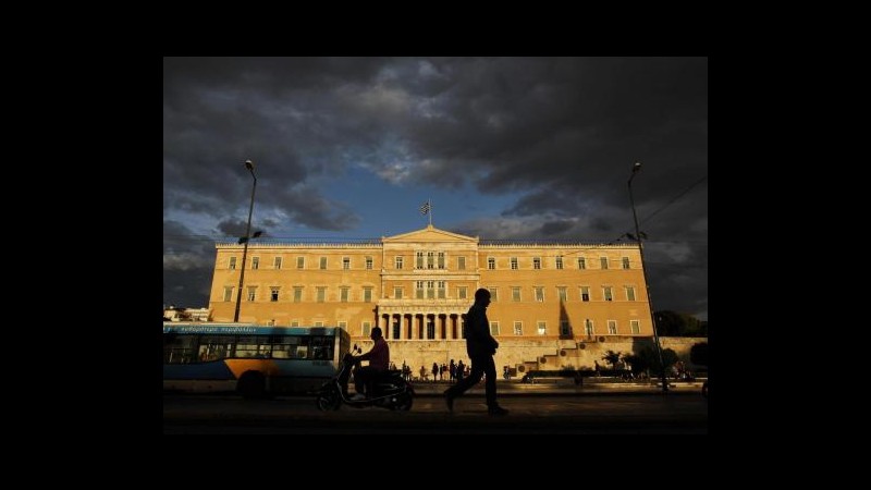 Grecia, Pil -5,7% annuo nel IV trimestre, -6,4% nel 2012