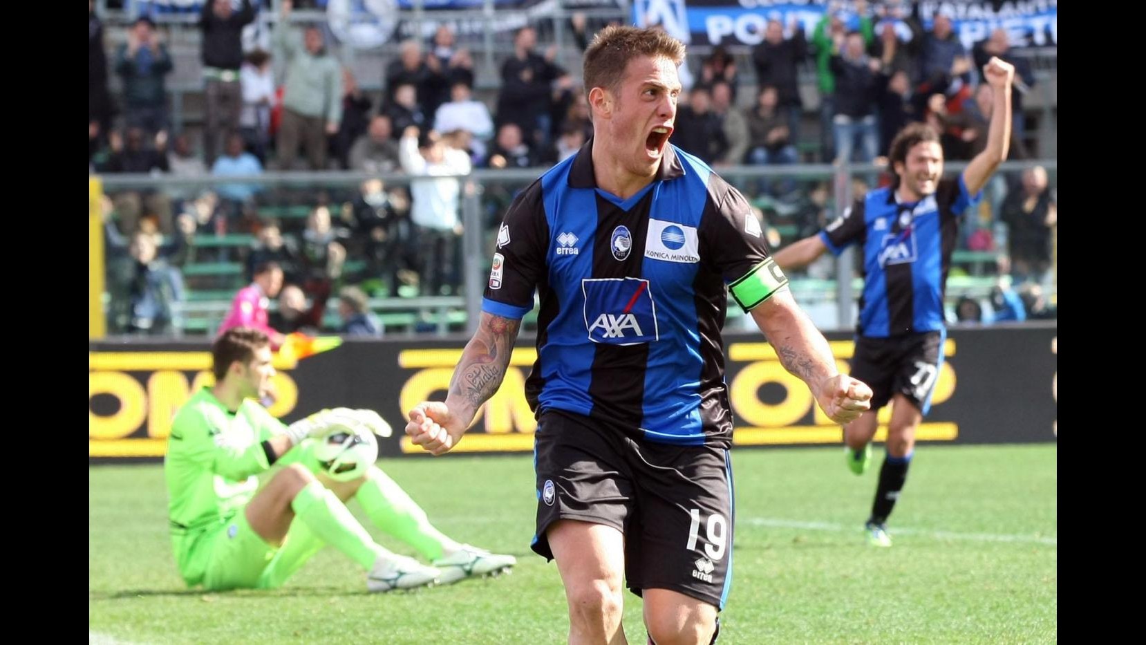 Denis trascina Atalanta con doppietta ed inguaia il Pescara: 2-1